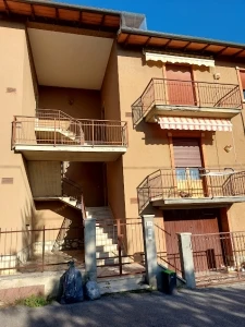 RIF.2 VENDITA APPARTAMENTO AL SECONDO PIANO LOC. BETTOLLE,SINALUNGA,PROVINCIA SIENA